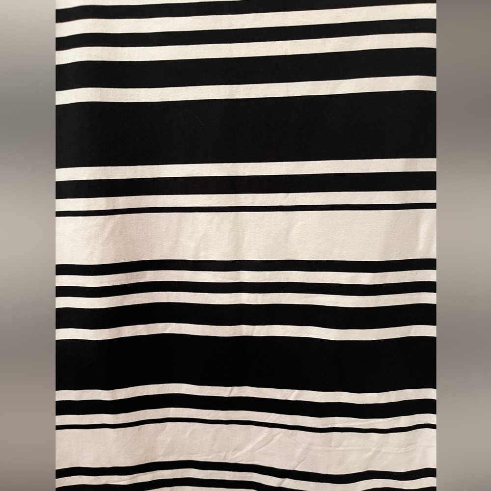 NWT Black and White Pencil Skirt, Size 1X - Picture 3 of 5